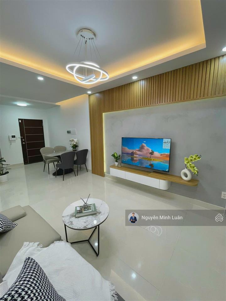 Bán căn hộ chung cư sky garden phú mỹ hưng tp.hcm  3pn 2wc sổ hồng riêng, mới 100%.  0935 382 ***