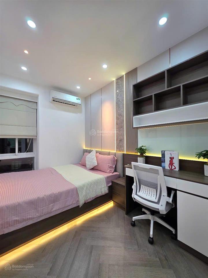 Chung cư sky garden 3  phú mỹ hưng tp. hcm  3pn 2wc sổ hồng riêng  sổ sẵn nhà mới 100%