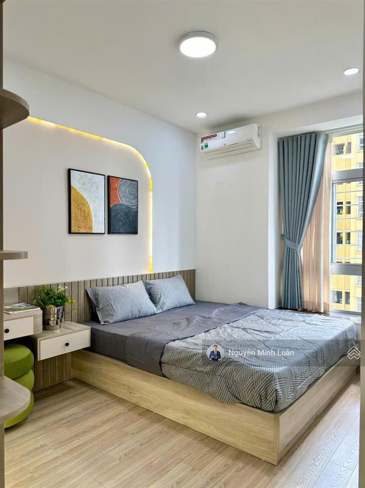 Sở hữu ngay căn hộ sky garden nhà mới 100%  3pn 2wc shr  chỉ với 6.4 tỷ.  0935 382 *** luân