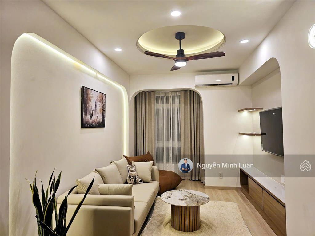 Bán gấp căn hộ chung cư sky garden 2 pmh  71m² 2pn 2wc  shr. 4,4 tỷ.  0935 382 *** luân