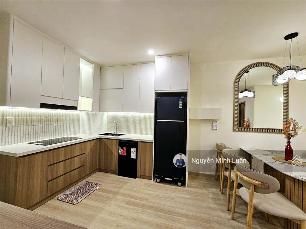 Bán gấp căn hộ chung cư sky garden 2 pmh  71m² 2pn 2wc  shr. 4,4 tỷ.  0935 382 *** luân