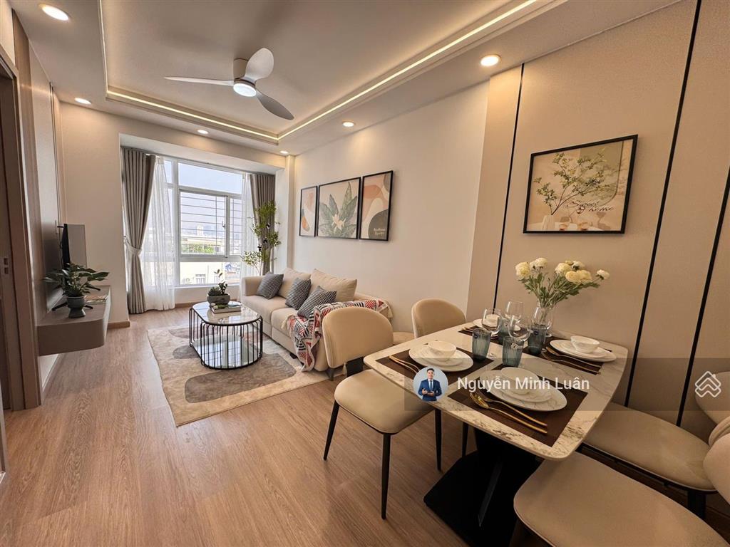  ngay chính chủ! cần tiền bán gấp căn hộ sky garden pmh 2pn giá chỉ 5 tỷ đồng. 0935 382 ***