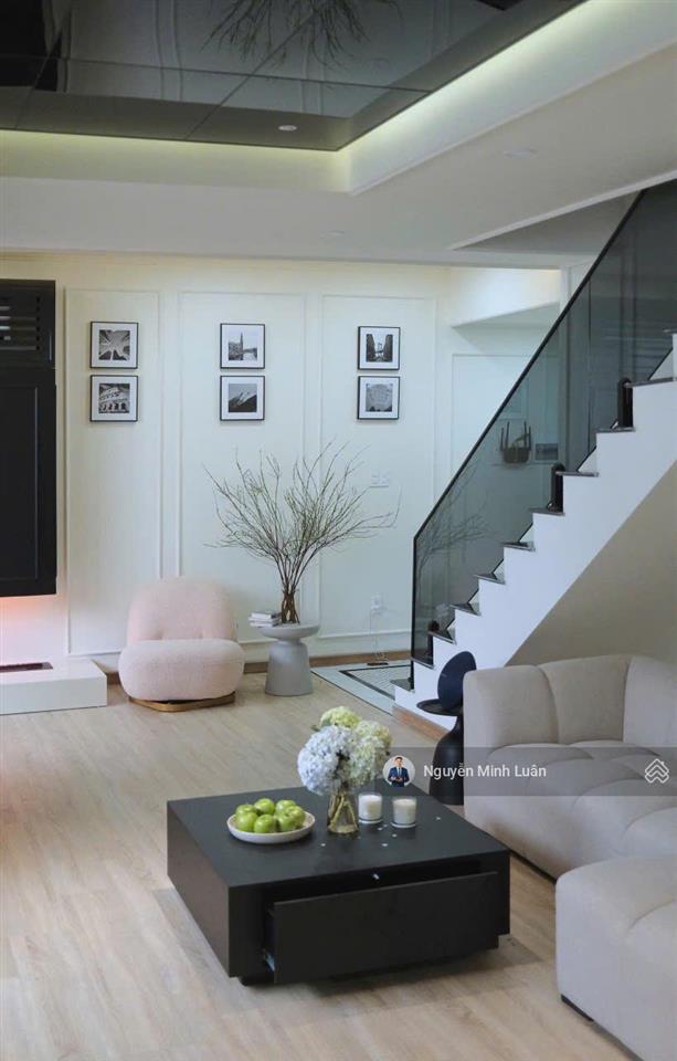 Penthouse chung cư sky garden 3 pmh tphcm  4pn 4wc view sông  sổ hồng riêng   ngay