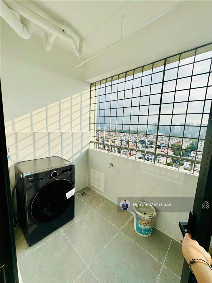 Cho thuê penthouse sky garden 2 phú mỹ hưng 350m, 5 phòng ngủ, 2 sân vườn, giá 60 triệu/tháng