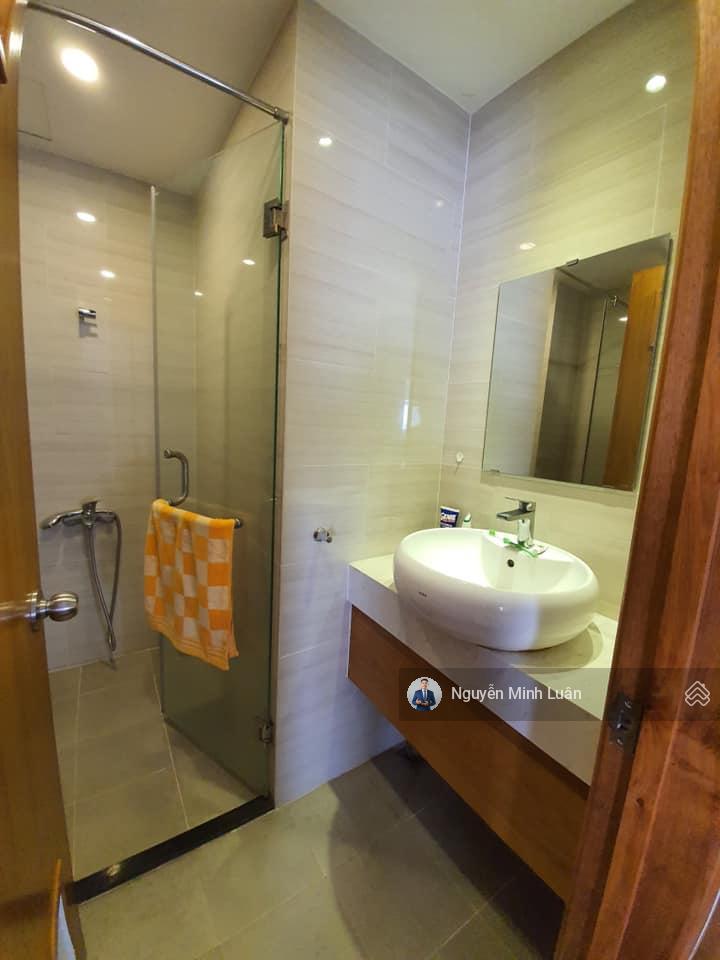 Cho thuê penthouse sky garden 3 phú mỹ hưng 350m, 4 phòng ngủ, 2 sân vườn, giá 40 triệu/tháng