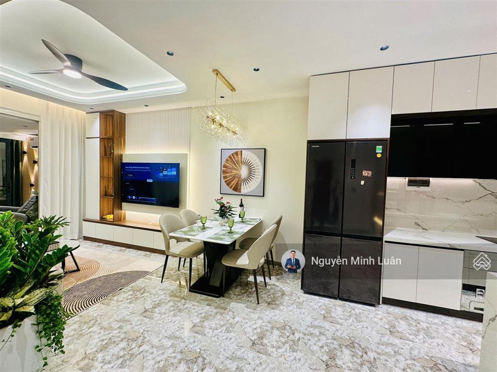 Cho thuê căn hộ sân vườn sky garden phú mỹ hưng tp.hcm 3pn full nội thất vào ở ngay.  0935 382 ***