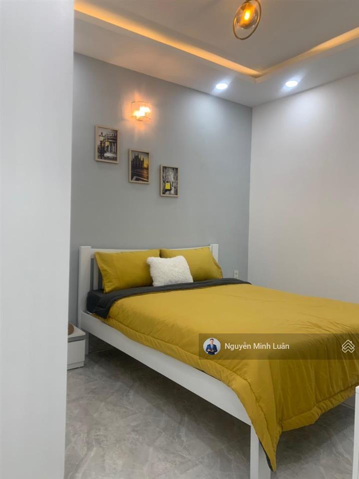 Cần bán gấp căn hộ sky garden phú mỹ hưng 200m2 giá chỉ 10,5 tỷ  sổ hồng riêng  sân vườn rộng
