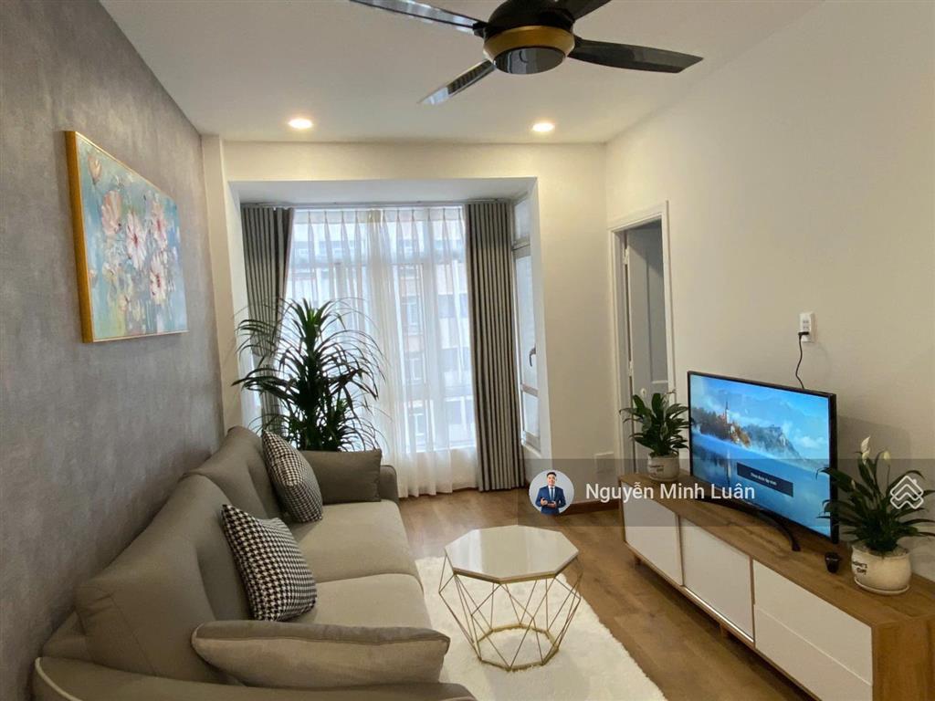 Bán gấp căn hộ sky garden phú mỹ hưng 2pn sổ hồng riêng giá chỉ 3,8 tỷ.  0935 382 *** luân