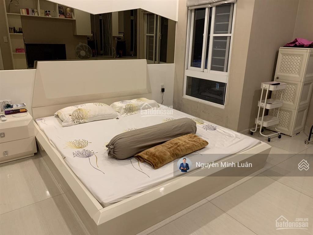 Cho thuê penthouse sky garden phú mỹ hưng tphcm 4pn 4wc đầy đủ nội thất. vào ở ngay