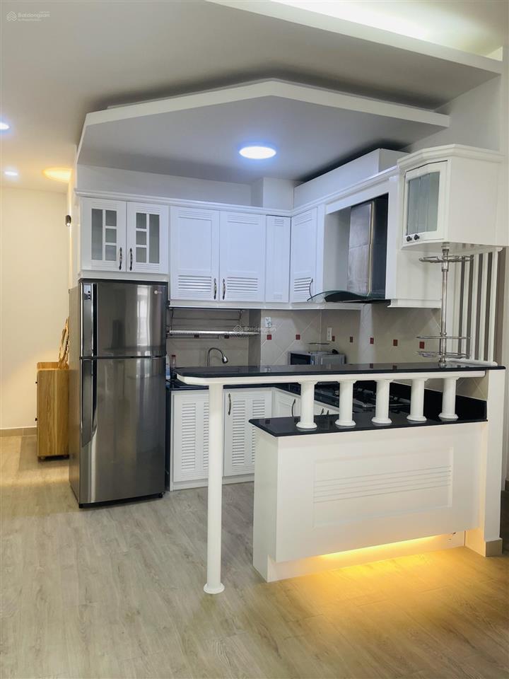 Chuyên cho thuê căn hộ sky garden  phú mỹ hưng  2pn 2wc giá chỉ 15 triệu.  0935 382 *** luân