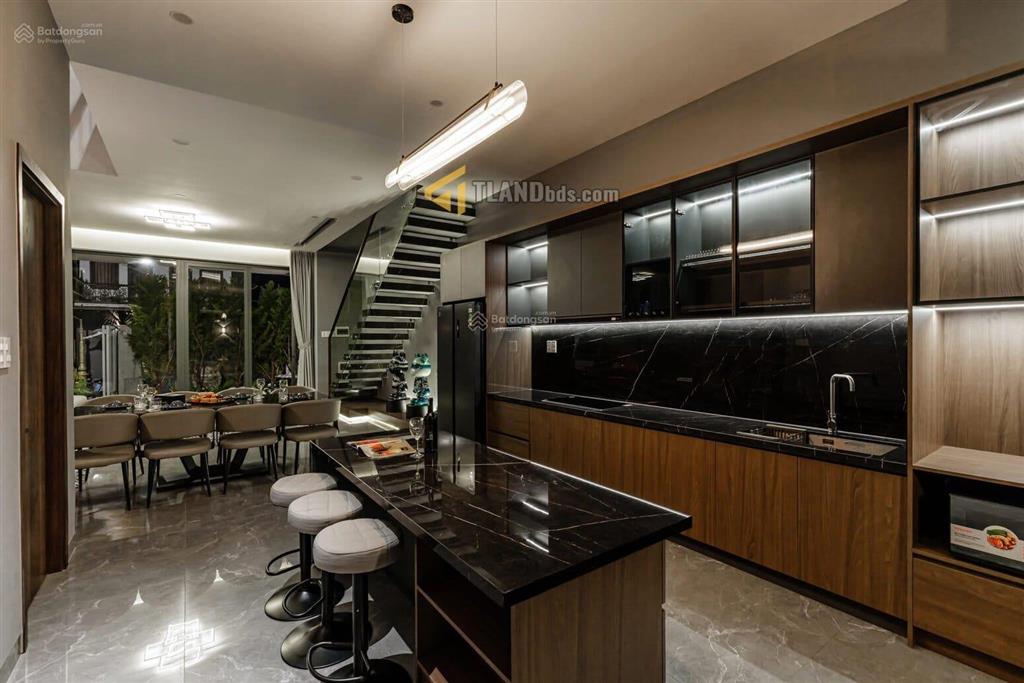 Cần bán villa cao cấp khu quy hoạch an sơn, nhà mới thiết kế hiện đại 6 phòng ngủ, view đẹp 18 tỷ