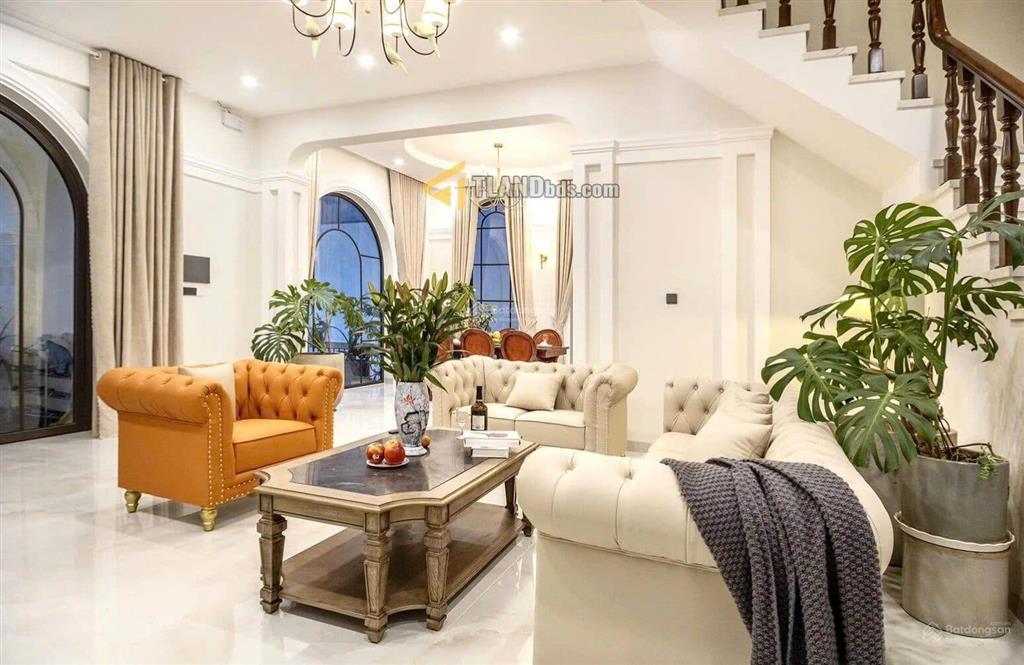 Bán villa sân vườn view đẹp đường ô tô lớn trịnh hoài đức 304.1m2 nhà mới 4 tầng 20tỷ thương lượng