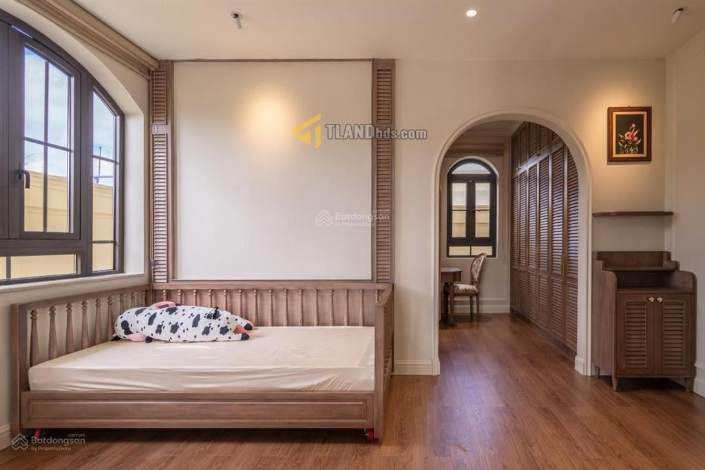 Chủ cần thu hồi vốn bán nhanh căn villa cao cấp nghỉ dưỡng đà lạt cách trung tâm 5km, 300m2 15 tỷ