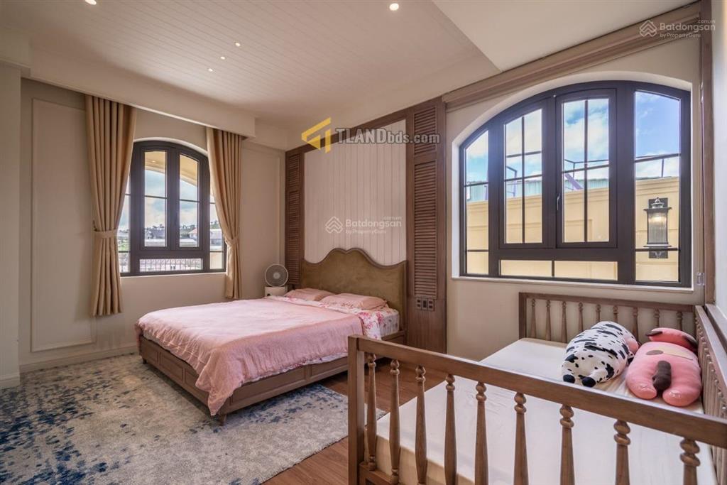Chủ cần thu hồi vốn bán nhanh căn villa cao cấp nghỉ dưỡng đà lạt cách trung tâm 5km, 300m2 15 tỷ