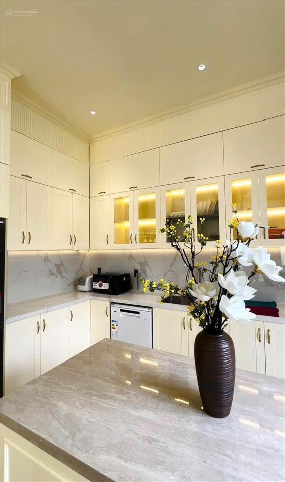 Thị trường hạ, nhà đất đà lạt hạ mạnh, villa an sơn 229m2 mới xây, đã hoàn công 3 tầng 19,9 tỷ
