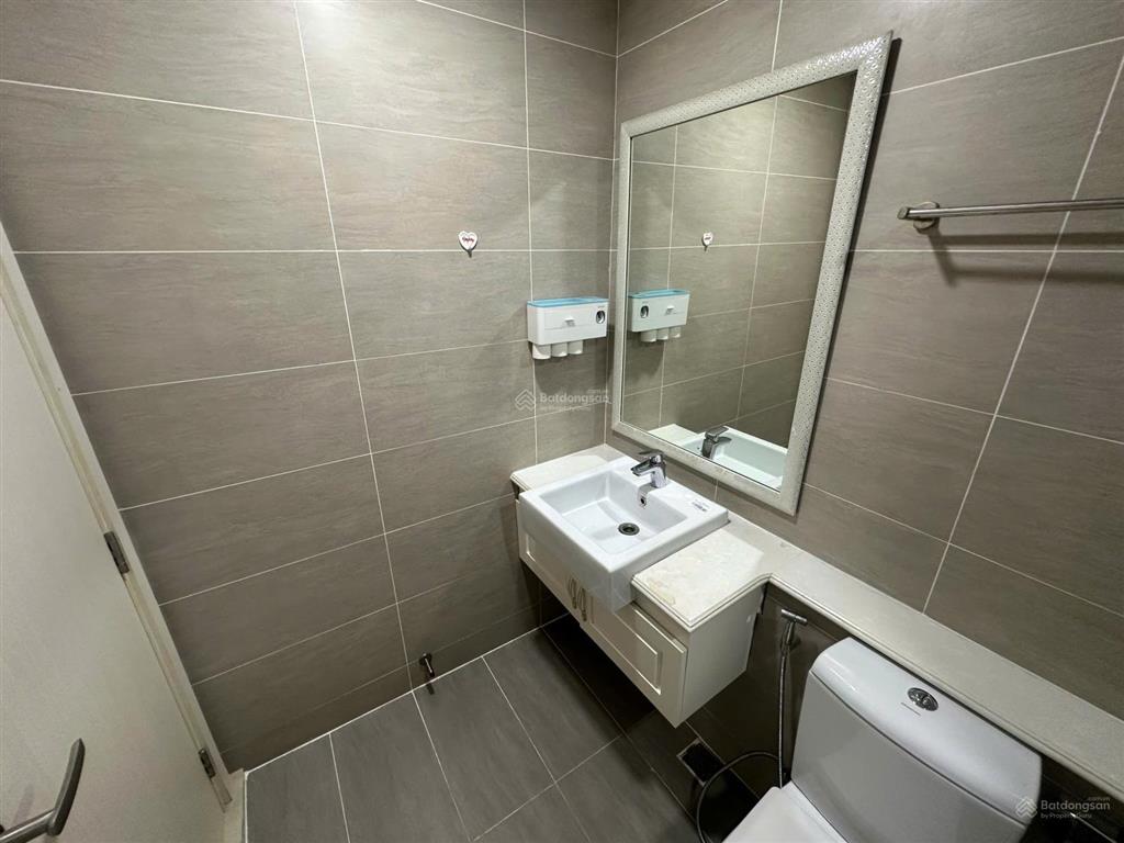 Phòng kinh doanh vista verde cho thuê căn 2pn tháp lotus cao cấp, diện tích 92m2, nhà mới  đẹp