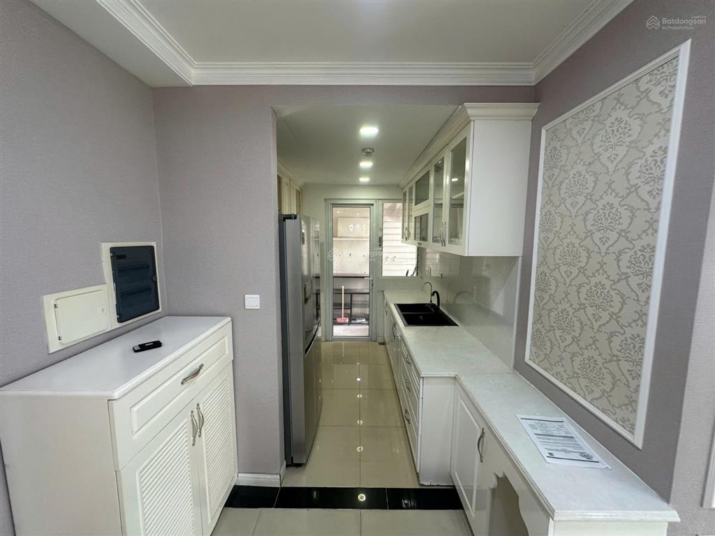 Phòng kinh doanh vista verde cho thuê căn 2pn tháp lotus cao cấp, diện tích 92m2, nhà mới  đẹp