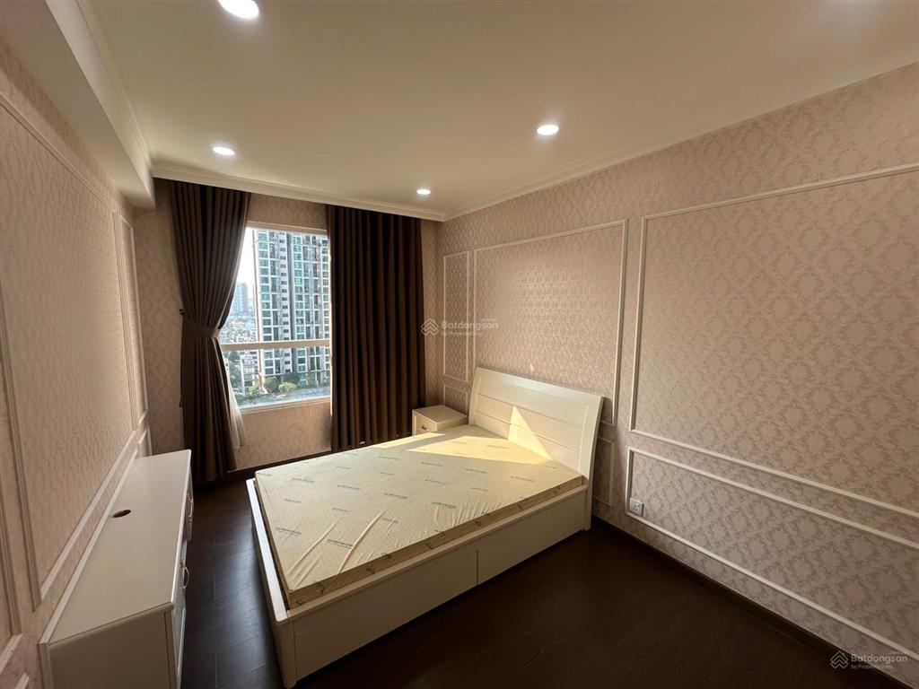 Phòng kinh doanh vista verde cho thuê căn 2pn tháp lotus cao cấp, diện tích 92m2, nhà mới  đẹp