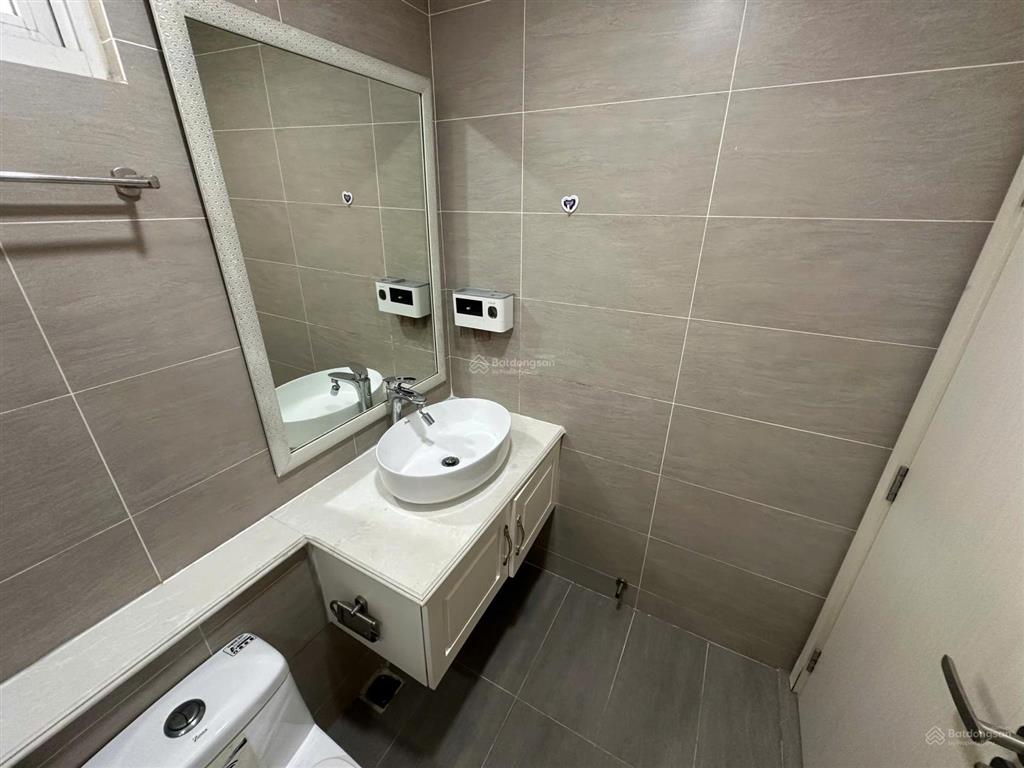 Phòng kinh doanh vista verde cho thuê căn 2pn tháp lotus cao cấp, diện tích 92m2, nhà mới  đẹp