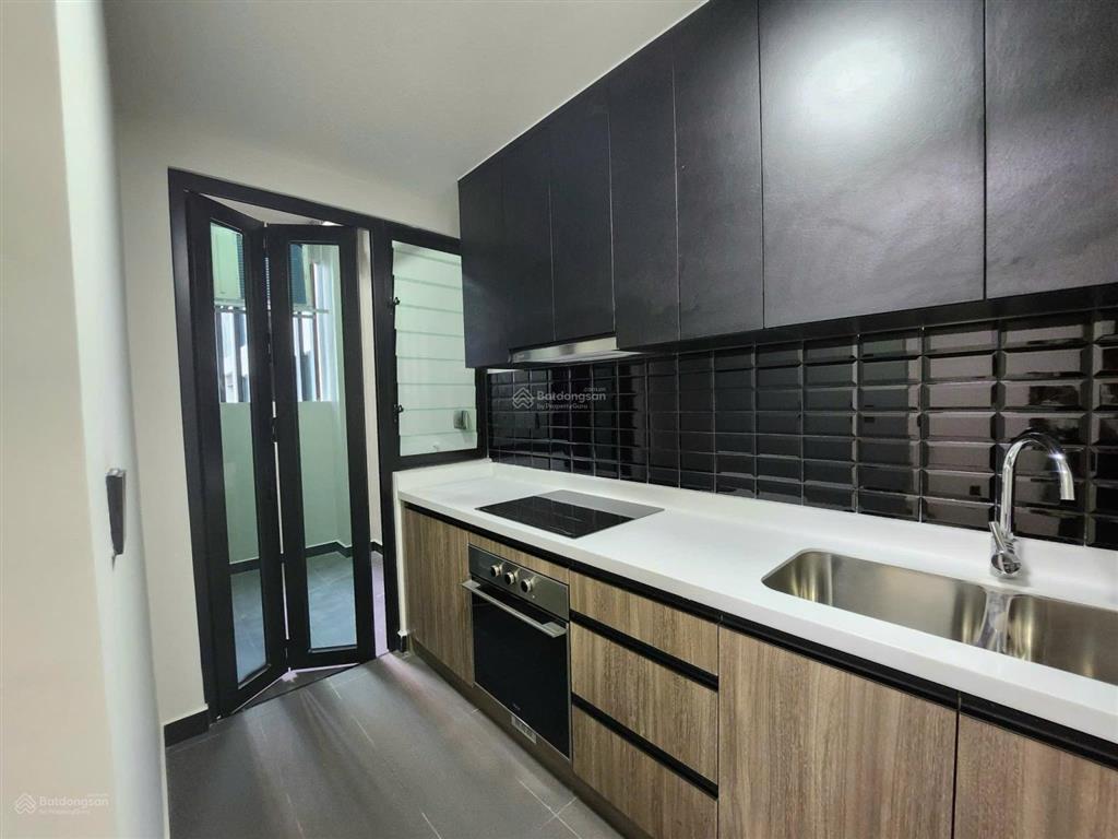 Cho thuê căn 2pn de la sol  nội thất cơ bản, tầng đẹp chỉ 20 triệu/tháng