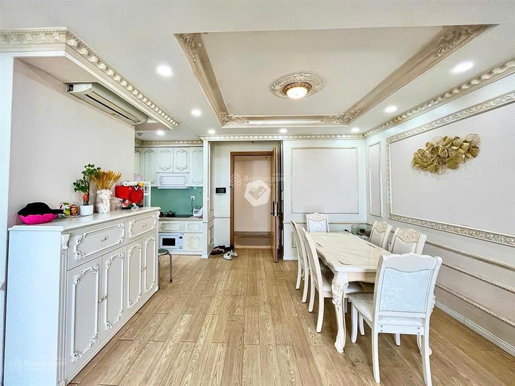 Bán căn hộ 2pn vista verde 89,1m² full nội thất đẹp  sổ hồng sẵn  giá 8,25 tỷ bao hết