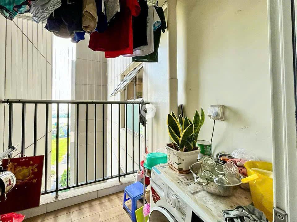 Bán căn hộ 2pn vista verde 89,1m² full nội thất đẹp  sổ hồng sẵn  giá 8,25 tỷ bao hết