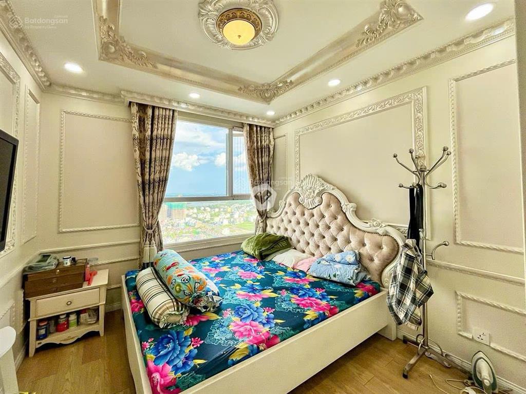 Bán căn hộ 2pn vista verde 89,1m² full nội thất đẹp  sổ hồng sẵn  giá 8,25 tỷ bao hết