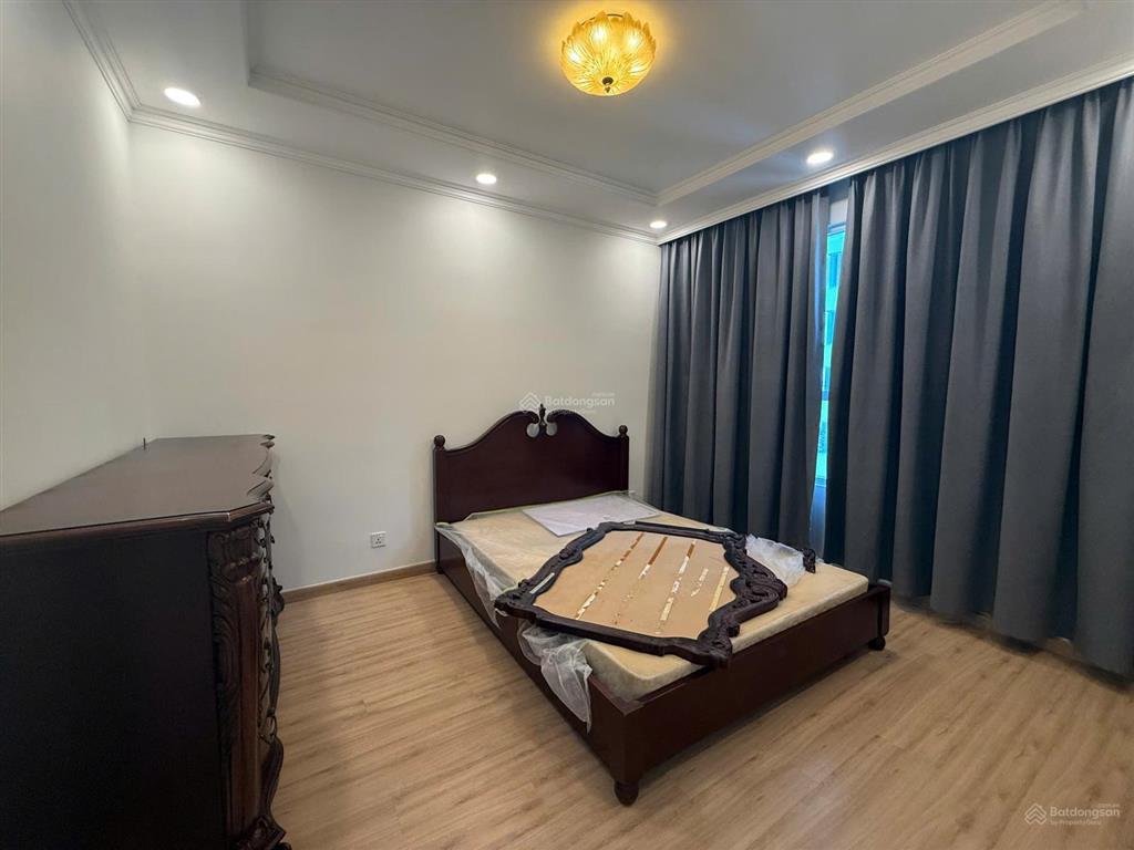 Cho thuê căn hộ 3pn vista verde 133m² full nội thất  nhà mới sơn sửa đẹp  giá 33 triệu