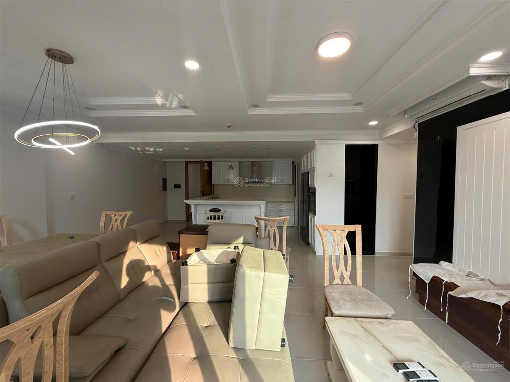 Cho thuê căn hộ 3pn vista verde 133m² full nội thất  nhà mới sơn sửa đẹp  giá 33 triệu