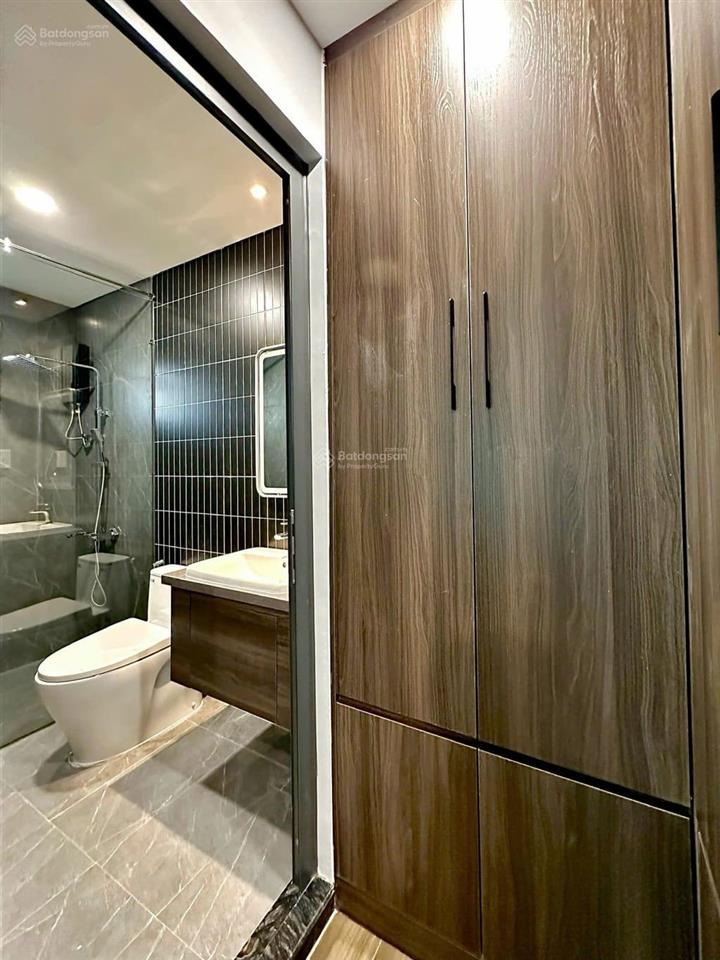 Căn hộ dịch vụ tách bếp full nội thất máy giặt riêng ngay âu cơ