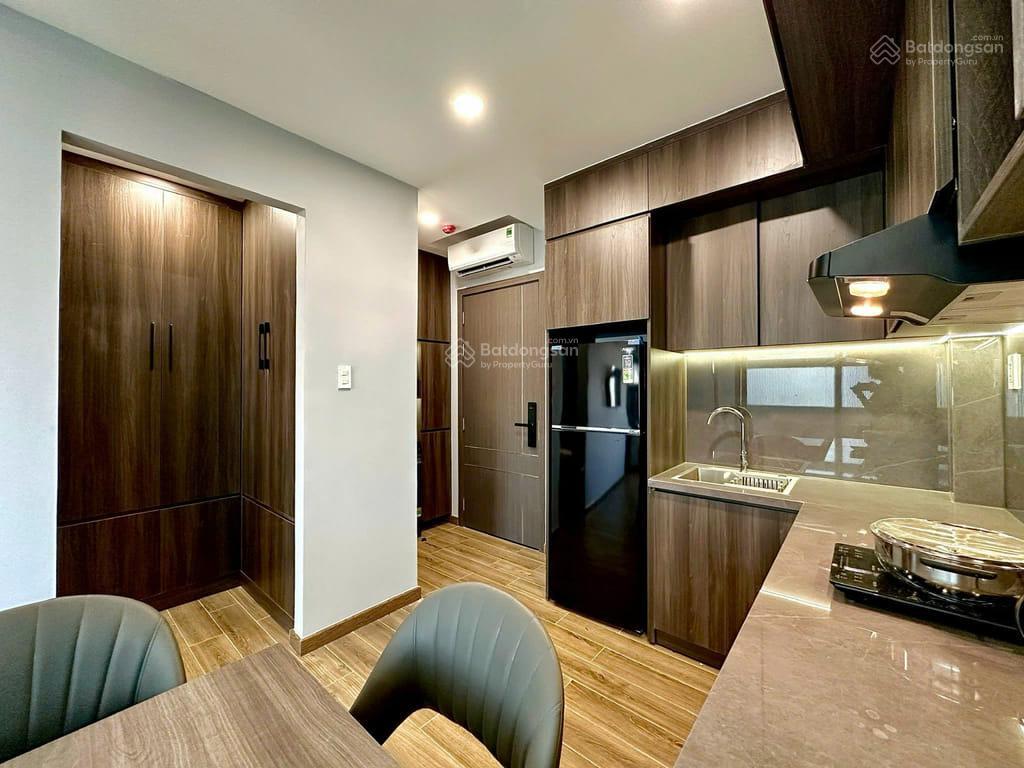 Căn hộ dịch vụ tách bếp full nội thất máy giặt riêng ngay âu cơ