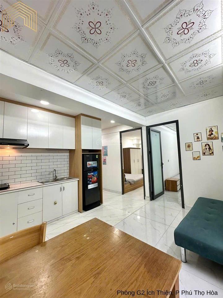 Cho thuê chdv 2 phòng ngủ gần chợ tân hương
