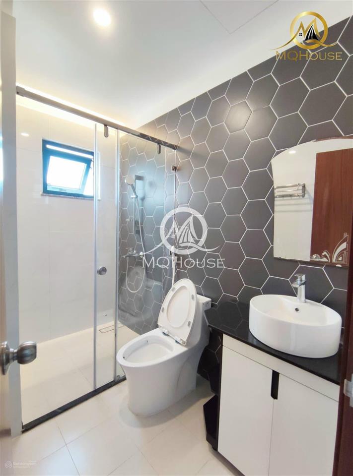 Chdv 1pn ban công ngay đầm sen nước  hoà bình  luỹ bán bích tân phú giáp q11  tân bình