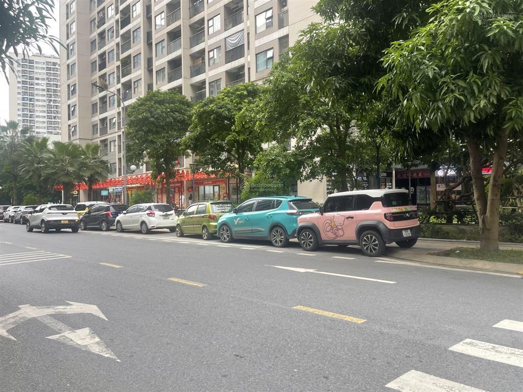 Bán shop chân đế chung cư sẵn dòng tiền thuê 40tr/th, 9,3 tỷ