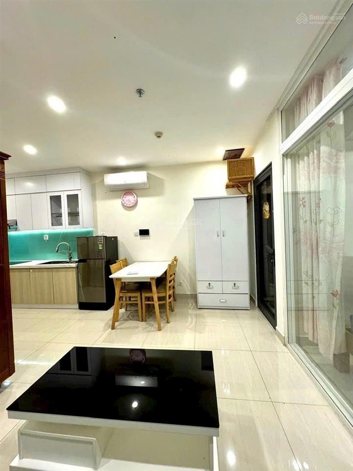 Hot! cho thuê studio 5,5tr full nội thất tại vinhomes grand park, 5,5 triệu