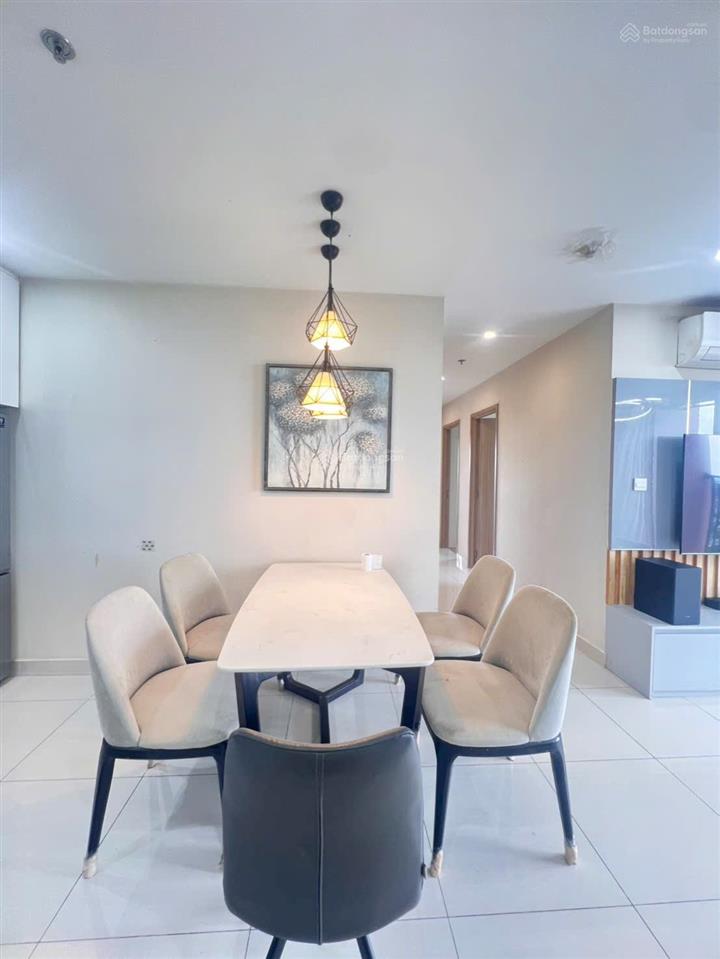 Bán căn 3pn 3,75 tỷ full nội thất cao cấp view đẹp, thoáng