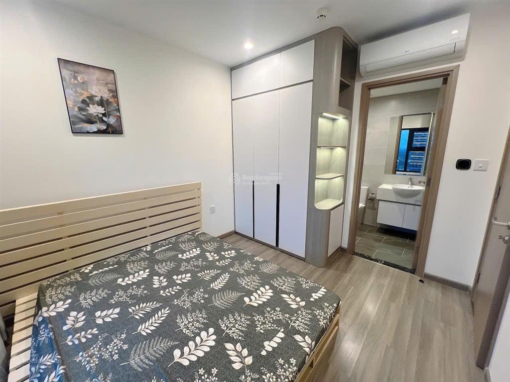 Gấp lắm cho thuê bs16 2pn 10,5tr full nội thất tầng trung, view pháo hoa, hướng mát chỉ việc ở