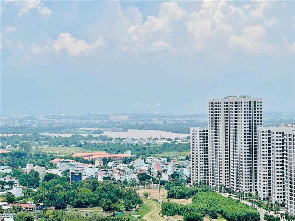 Bán cc 2pn, 59m2 2,350 tỷ tại the rainbow  vinhomes grand park q9 hướng mát