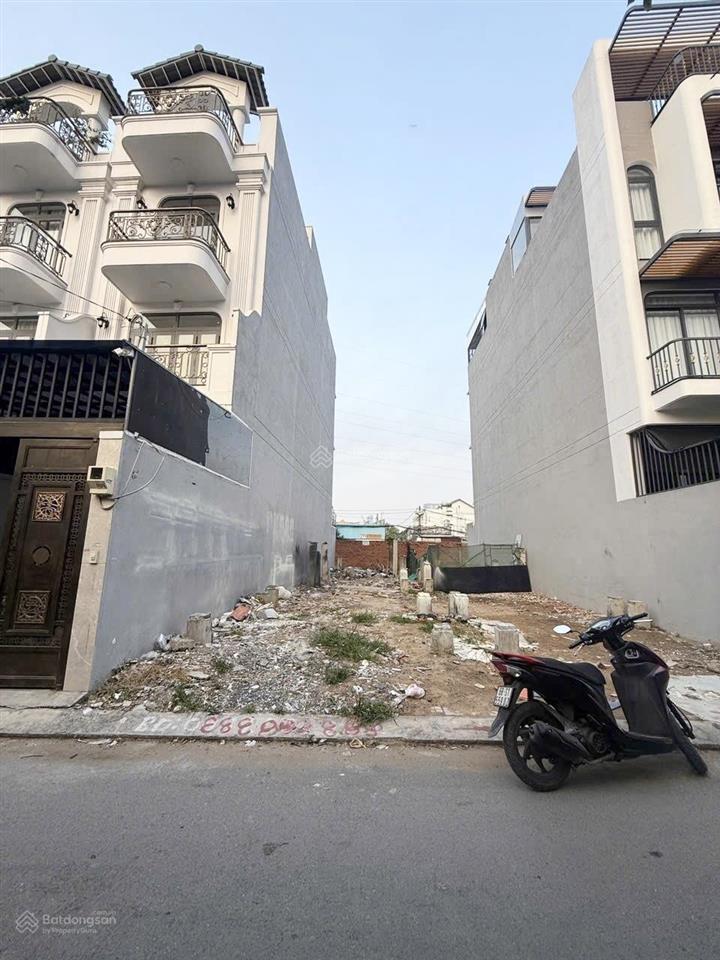 Hxh thông cách vành đai 2 chỉ 200m  đất vuông vức 4x20m  đã có gpxd xây ngay  hợp an cư lâu dài