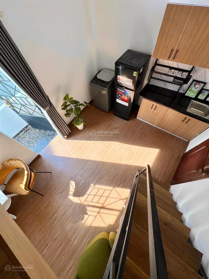 Cho thuê căn hộ duplex ban công full nội thất hẻm xe hơi bắc hải quận 10 gần lý tự trọng