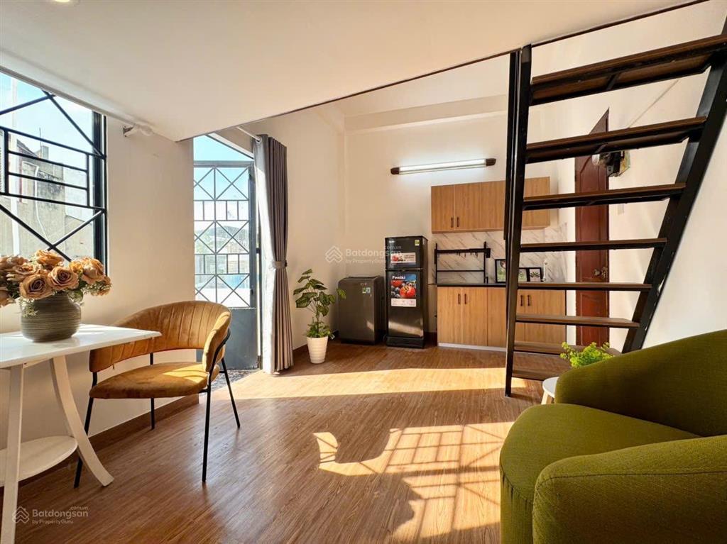 Cho thuê căn hộ duplex ban công full nội thất hẻm xe hơi bắc hải quận 10 gần lý tự trọng