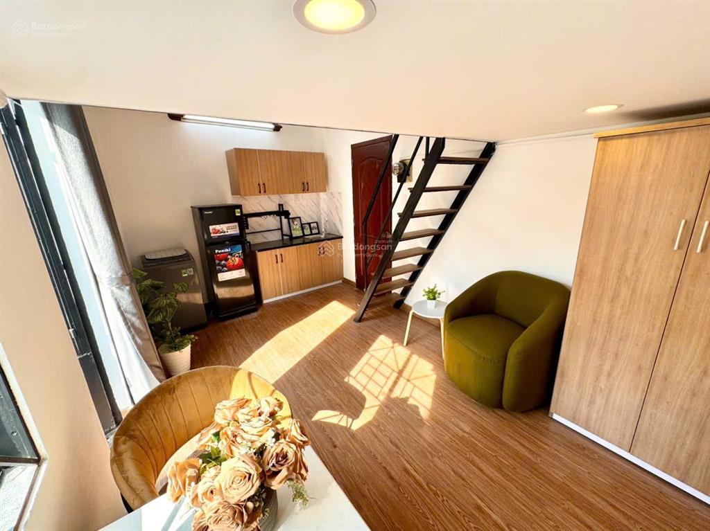 Cho thuê căn hộ duplex ban công full nội thất hẻm xe hơi bắc hải quận 10 gần lý tự trọng