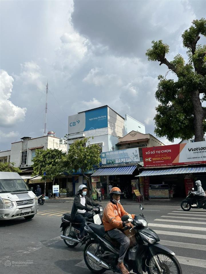 Bán nhà 2mt phan văn trị p7 gv.dt4.2x15m.1 lầu.gía11 tỷ tl. 0855*400*684 kim hương