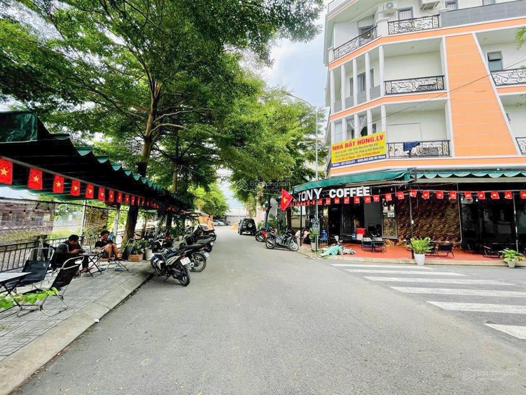 Bán biệt thự hxh 10m lê đức thọ p15 gv.dt15x14m.giá23 tỷ tl,dtcn201m