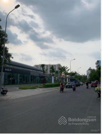Bán nhà 2 tầng mt bờ sông vàm thuật p5 gv, dt 5.6x12m, giá 13.3 tỷ tl,  0855 400 *** kim hương