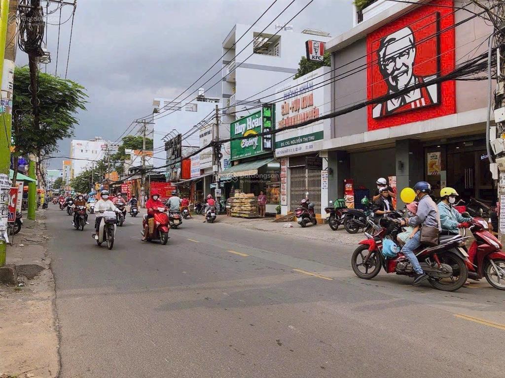 Bán nhà mt 1 lầu phạm văn chiêu p9. dt 11x40m. dtcn 377m2, gía 39 tỷ tl.  0855 400 *** hương