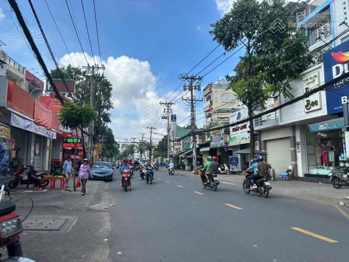 Bán nhà mt 1 lầu phạm văn chiêu p9. dt 11x40m. dtcn 377m2, gía 39 tỷ tl.  0855 400 *** hương