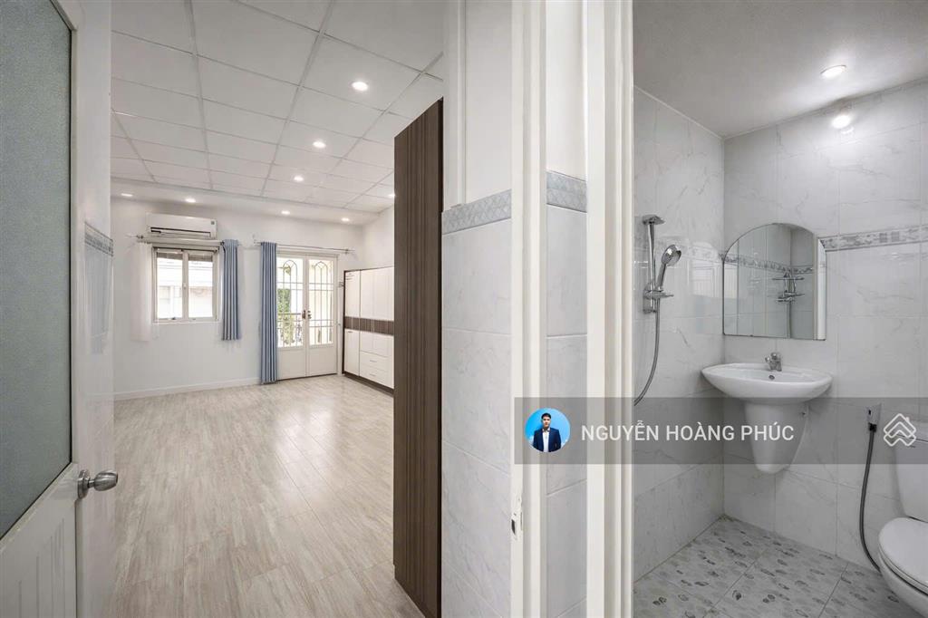 Bán nhà góc 2 mặt hẻm vip, khu 391 trần hưng đạo quận 1, dt 4x8m, 2 tầng, giá chỉ 5.5 tỷ