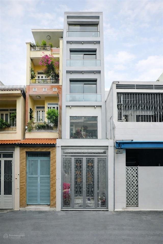 Bán nhà hẻm xe tải nhỏ cách mạng tháng 8  5 tầng có thang máy  dtsd 180m2  giá siêu tốt 8tỷ8