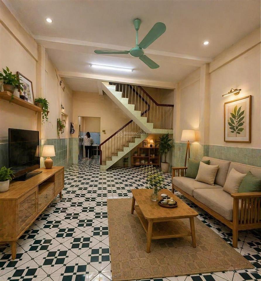 Bán nhà hẻm 5m, đường trần phú quận 5 ( đoạn 2 chiều), dt 4x16m, 2 tầng, giá chỉ 7.8 tỷ